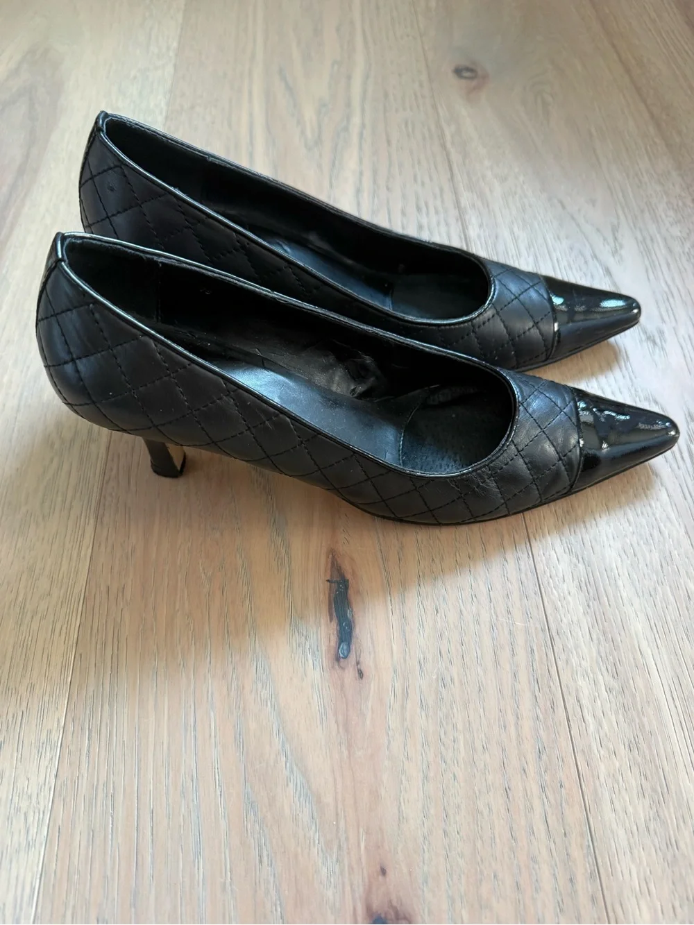 VANELi Italian Leather Quilted Pointed-Toe Women's Pumps